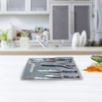 4-1046858-Set-De-Cocina-5-Piezas-Tabla-3-Cuchillos-Y-Tijeras-Gris_2